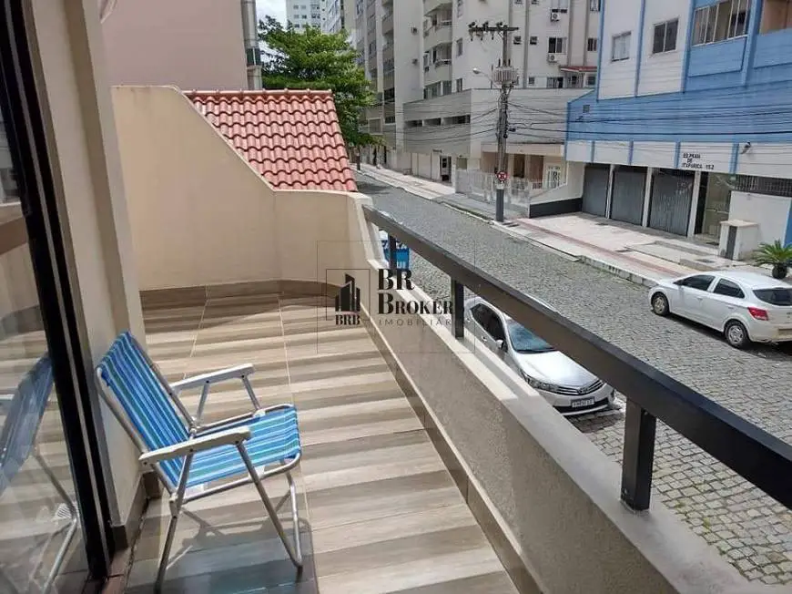 Foto 2 de Apartamento com 2 Quartos para alugar, 80m² em Centro, Balneário Camboriú