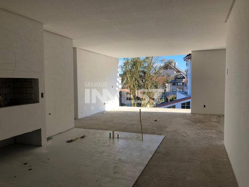 Foto 3 de Apartamento com 2 Quartos à venda, 125m² em Centro, Gramado