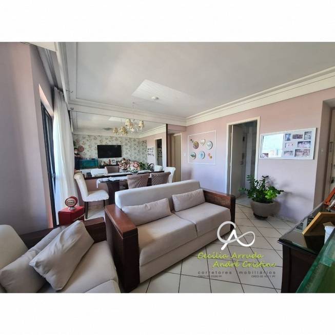 Foto 2 de Apartamento com 2 Quartos à venda, 68m² em Grageru, Aracaju