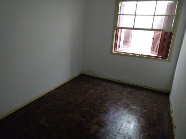 Foto 3 de Apartamento com 2 Quartos à venda, 70m² em Navegantes, Porto Alegre