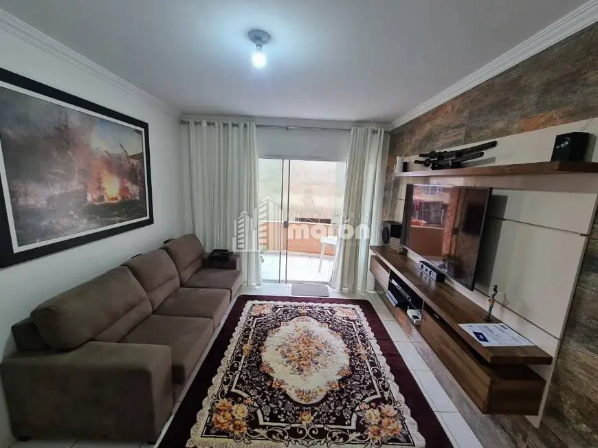 Foto 2 de Apartamento com 2 Quartos à venda, 73m² em Órfãs, Ponta Grossa