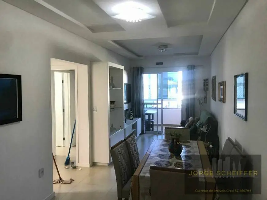 Foto 2 de Apartamento com 2 Quartos à venda, 79m² em Santinho, Florianópolis