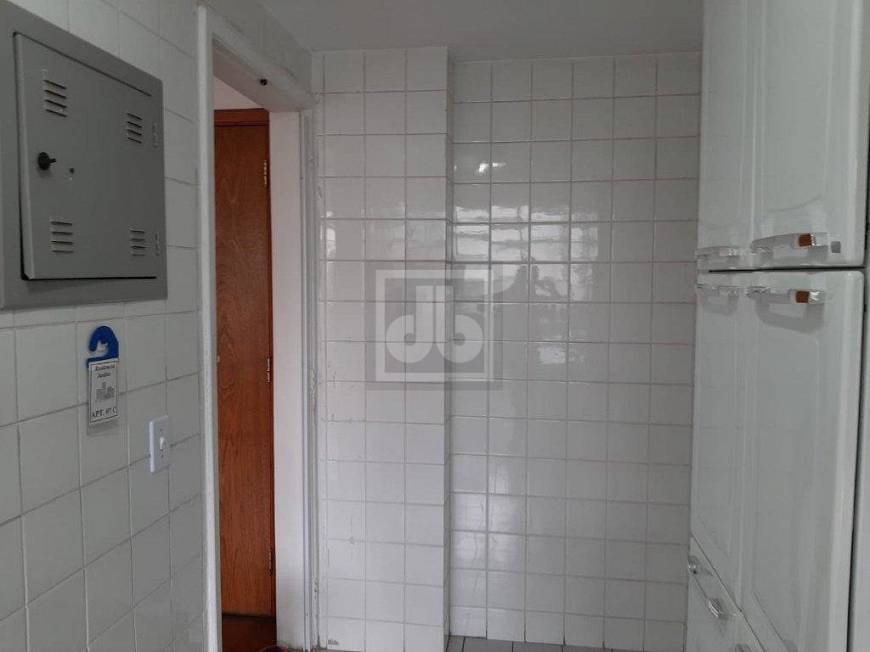 Foto 5 de Apartamento com 2 Quartos para alugar, 59m² em Tanque, Rio de Janeiro