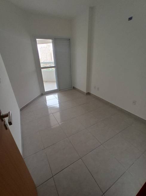 Foto 4 de Apartamento com 2 Quartos à venda, 75m² em Vila Guilhermina, Praia Grande