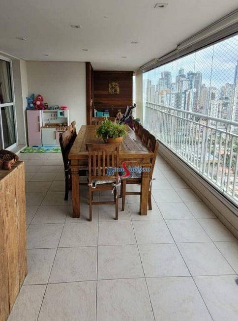 Foto 2 de Apartamento com 3 Quartos à venda, 121m² em Água Rasa, São Paulo