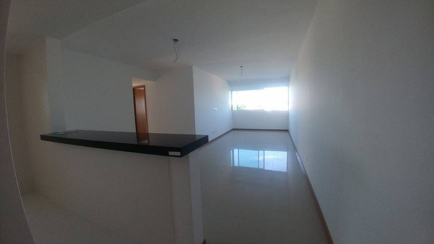 Foto 1 de Apartamento com 3 Quartos à venda, 90m² em Buraquinho, Lauro de Freitas