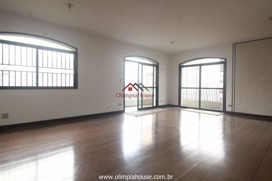 Foto 2 de Apartamento com 3 Quartos à venda, 248m² em Chácara Klabin, São Paulo
