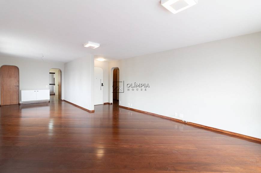 Foto 3 de Apartamento com 3 Quartos para alugar, 149m² em Higienópolis, São Paulo