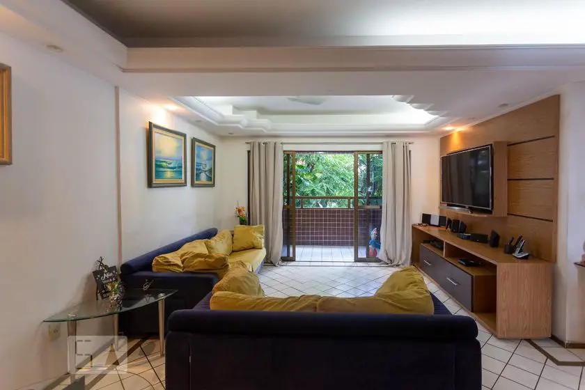 Foto 1 de Apartamento com 3 Quartos para alugar, 170m² em Madalena, Recife