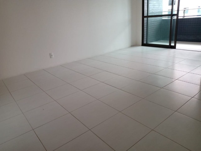 Foto 1 de Apartamento com 3 Quartos à venda, 90m² em Madalena, Recife