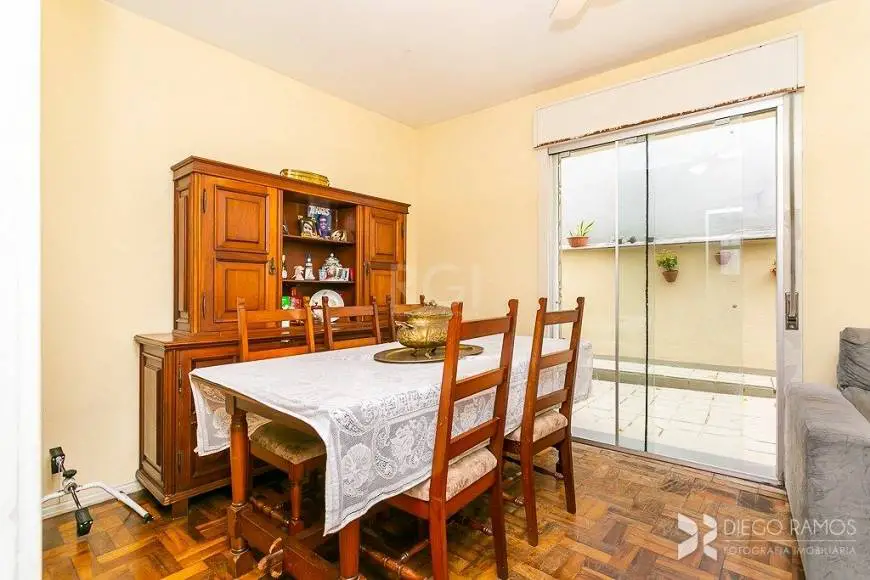 Foto 5 de Apartamento com 3 Quartos à venda, 116m² em Rio Branco, Porto Alegre