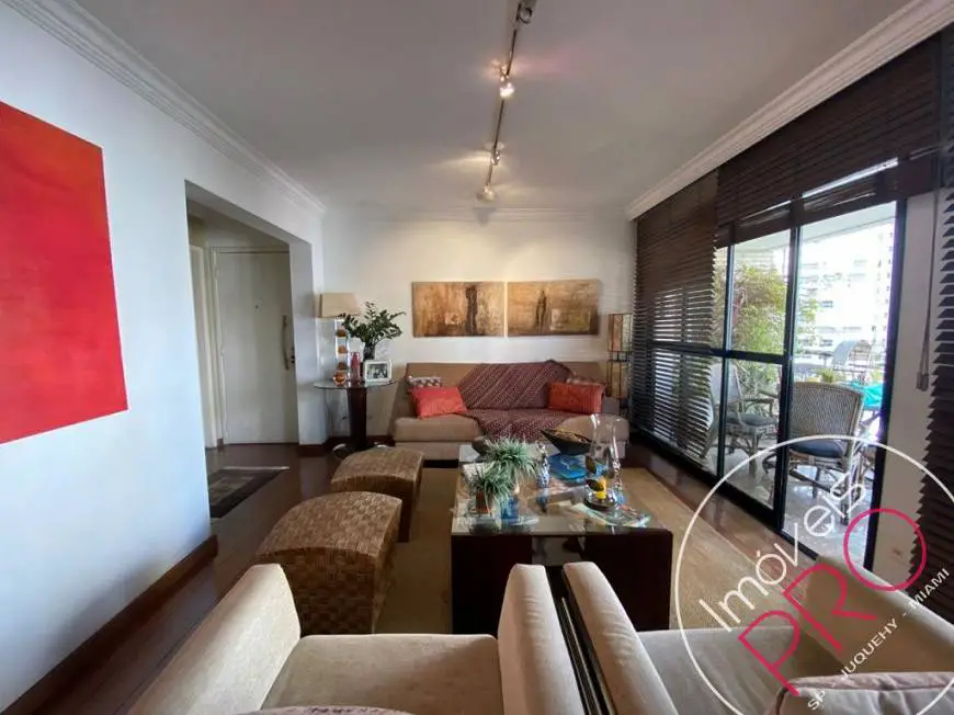 Foto 2 de Apartamento com 3 Quartos à venda, 143m² em Vila Nova Conceição, São Paulo