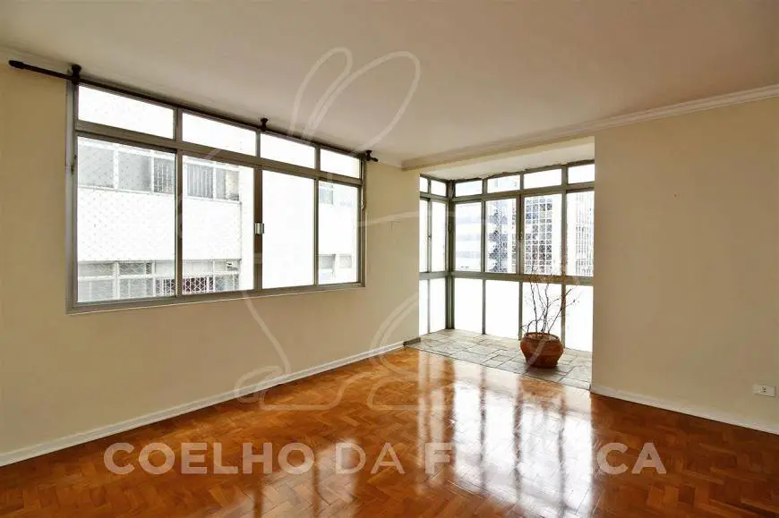 Foto 3 de Apartamento com 4 Quartos à venda, 228m² em Higienópolis, São Paulo