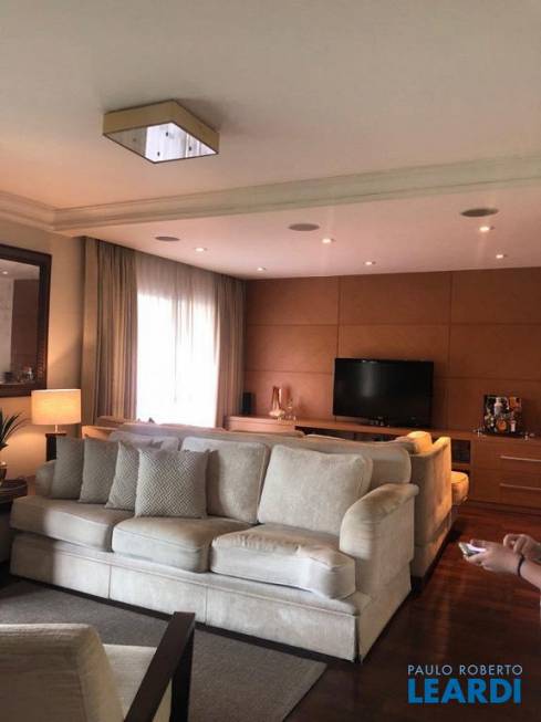 Foto 4 de Apartamento com 4 Quartos para venda ou aluguel, 160m² em Jardim Morumbi, São Paulo