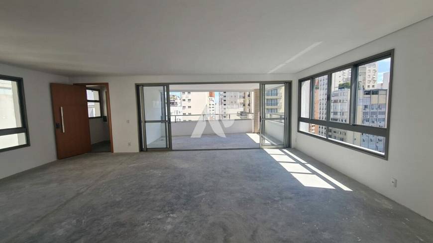 Foto 3 de Apartamento com 4 Quartos à venda, 187m² em Jardins, São Paulo