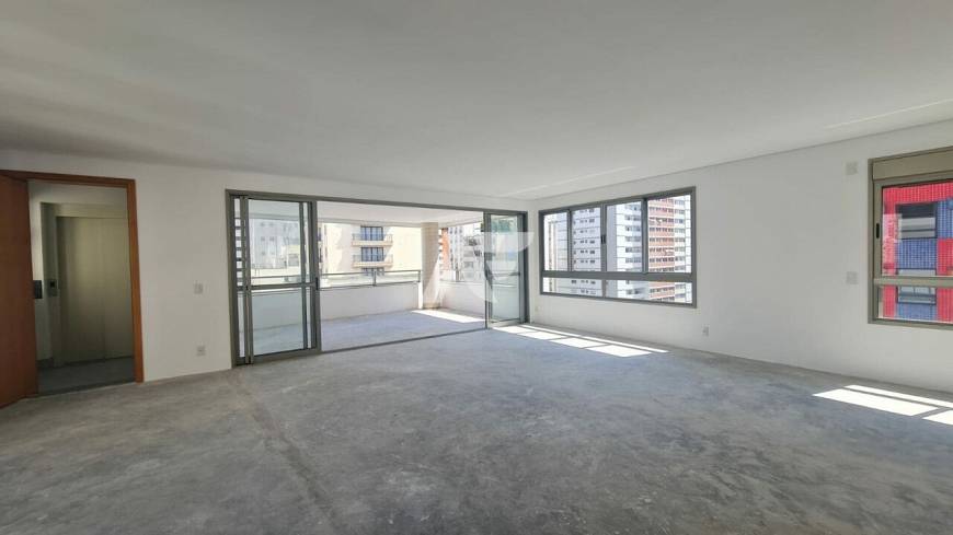 Foto 4 de Apartamento com 4 Quartos à venda, 187m² em Jardins, São Paulo