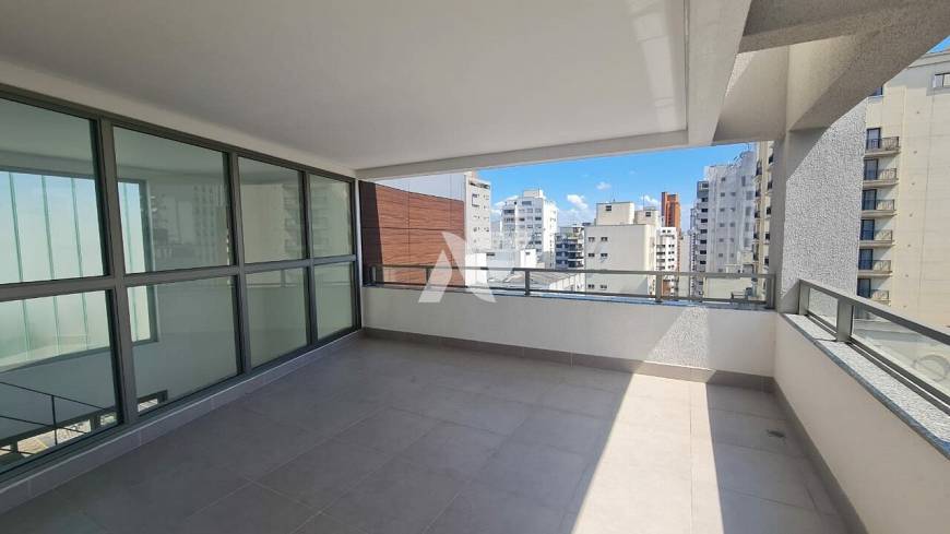 Foto 1 de Apartamento com 4 Quartos à venda, 302m² em Jardins, São Paulo