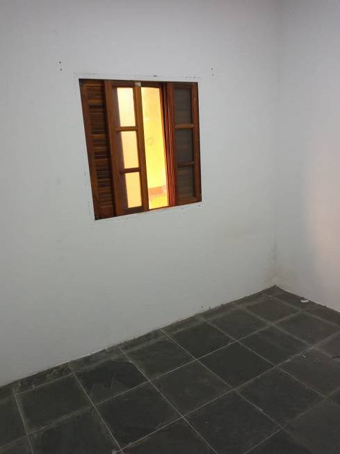 Foto 4 de Casa com 1 Quarto para alugar, 40m² em Parque Paraiso, Itapecerica da Serra