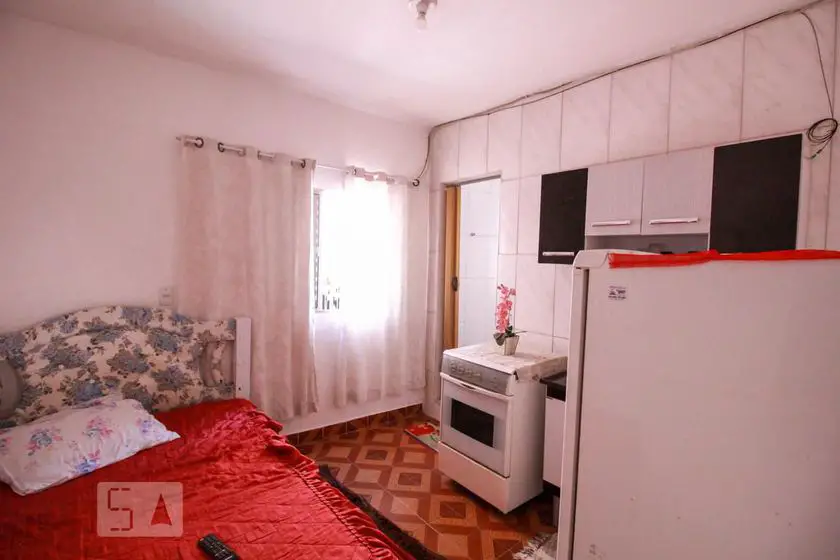Foto 1 de Casa com 1 Quarto para alugar, 20m² em Vila Zat, São Paulo