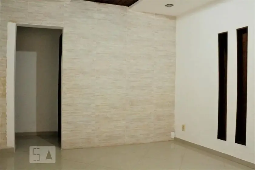 Foto 3 de Casa com 2 Quartos para alugar, 50m² em Cachambi, Rio de Janeiro