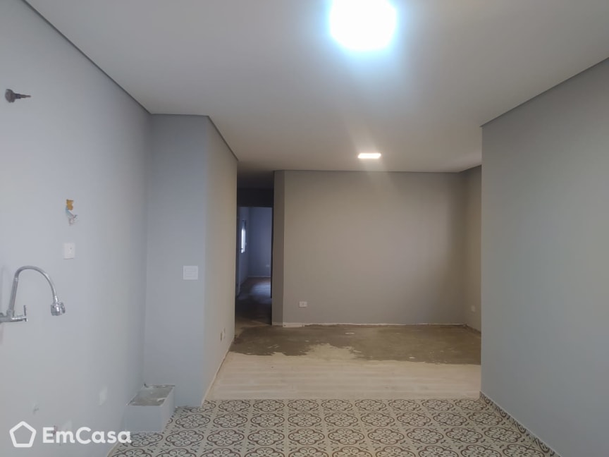 Foto 2 de Casa com 2 Quartos à venda, 185m² em Vila Carrão, São Paulo
