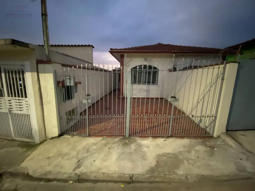 Foto 1 de Casa com 2 Quartos para alugar, 110m² em Vila Zat, São Paulo