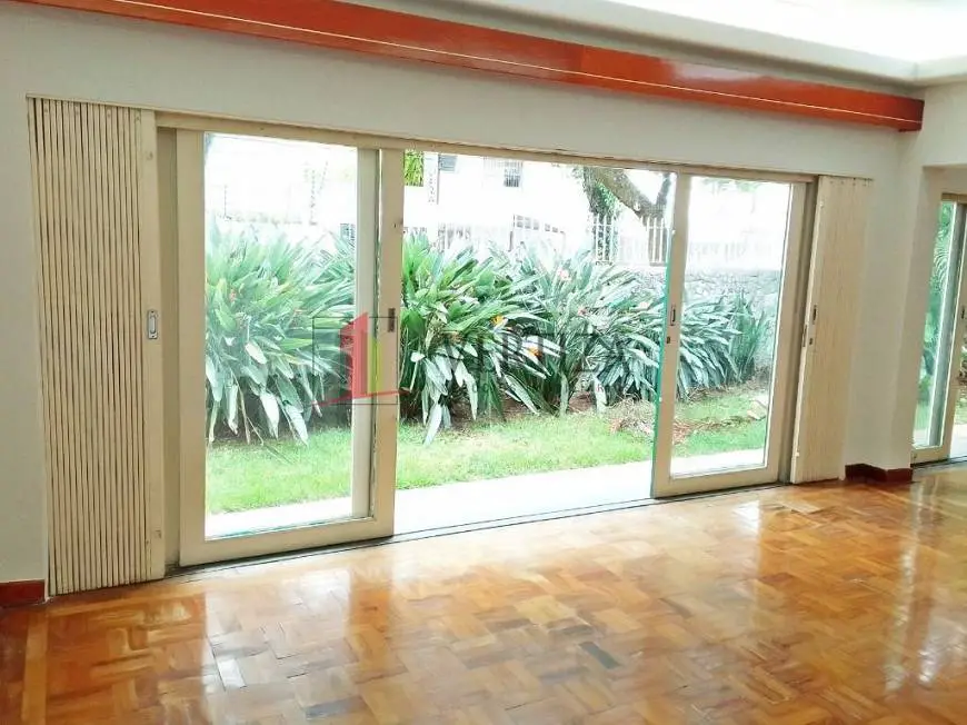 Foto 1 de Casa com 3 Quartos à venda, 198m² em Moema, São Paulo