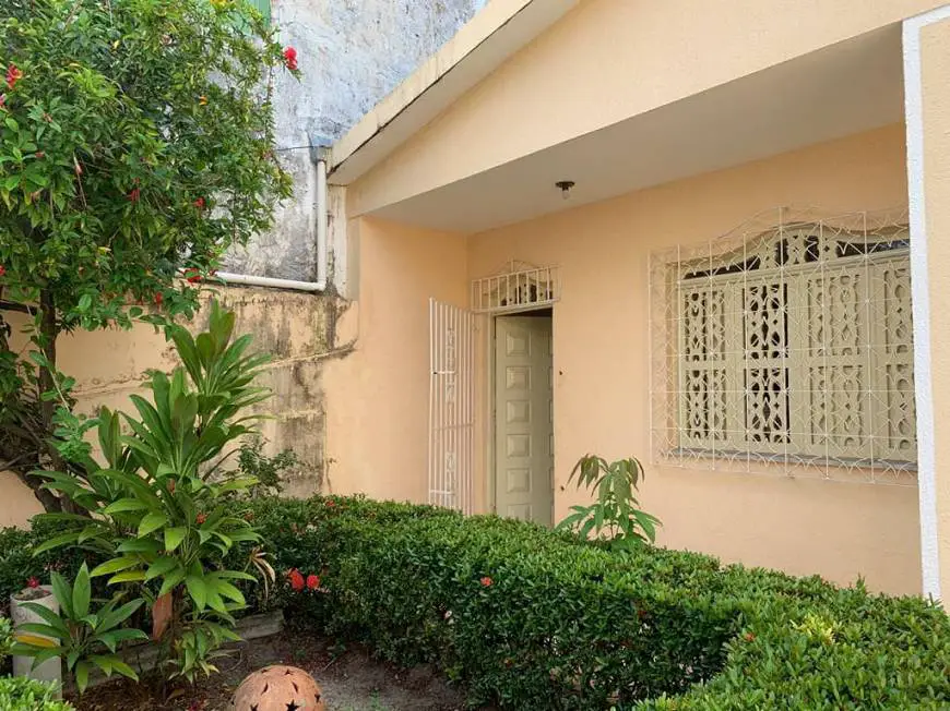 Foto 2 de Casa com 3 Quartos à venda, 292m² em Pereira Lobo, Aracaju