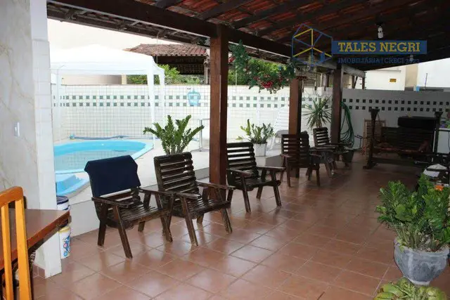 Foto 1 de Casa com 4 Quartos à venda, 300m² em Parque Residencial Laranjeiras, Serra