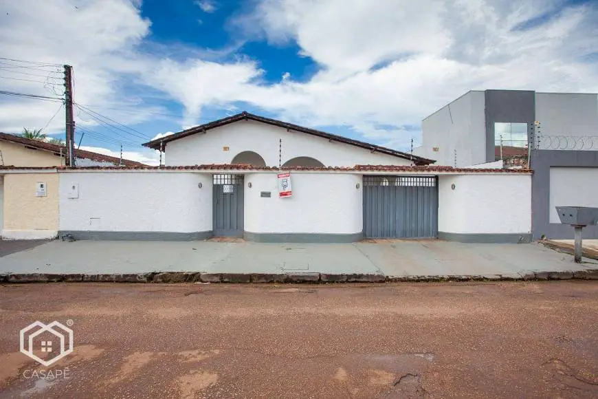 Foto 1 de Casa com 4 Quartos para alugar, 185m² em Rio Madeira, Porto Velho
