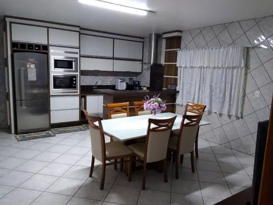 Foto 4 de Casa com 4 Quartos à venda, 124m² em Vila Lenzi, Jaraguá do Sul