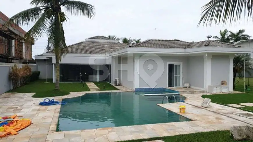 Foto 2 de Casa com 7 Quartos para alugar, 628m² em Jardim Acapulco , Guarujá