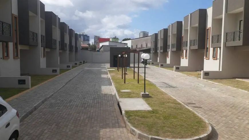 Foto 2 de Casa de Condomínio com 2 Quartos à venda, 77m² em Ponta Negra, Natal