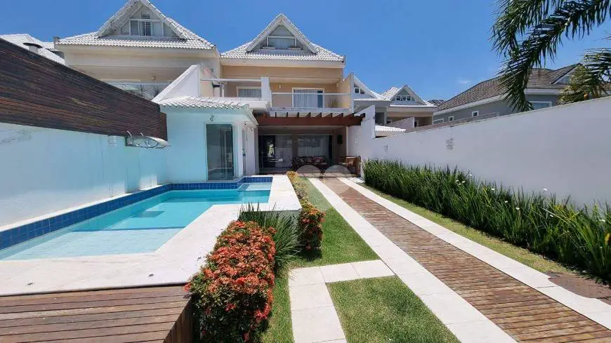 Foto 2 de Casa de Condomínio com 4 Quartos para alugar, 267m² em Barra da Tijuca, Rio de Janeiro