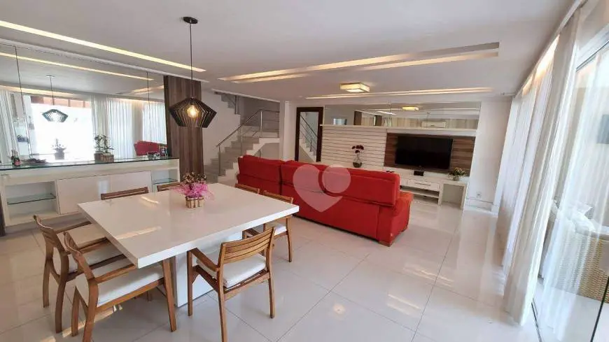 Foto 5 de Casa de Condomínio com 4 Quartos para alugar, 267m² em Barra da Tijuca, Rio de Janeiro