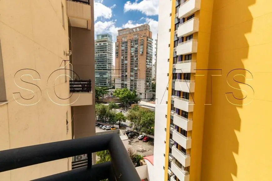 Foto 2 de Flat com 1 Quarto à venda, 43m² em Moema, São Paulo