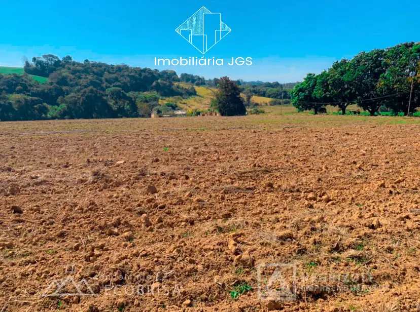 Foto 1 de Lote/Terreno à venda, 800m² em , Aracoiaba da Serra