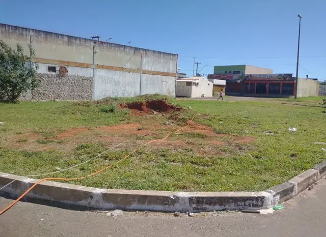 Foto 1 de Lote/Terreno à venda, 288m² em Recanto das Emas, Brasília