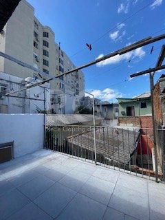 Foto 2 de Sobrado com 5 Quartos à venda, 120m² em Cidade Baixa, Porto Alegre