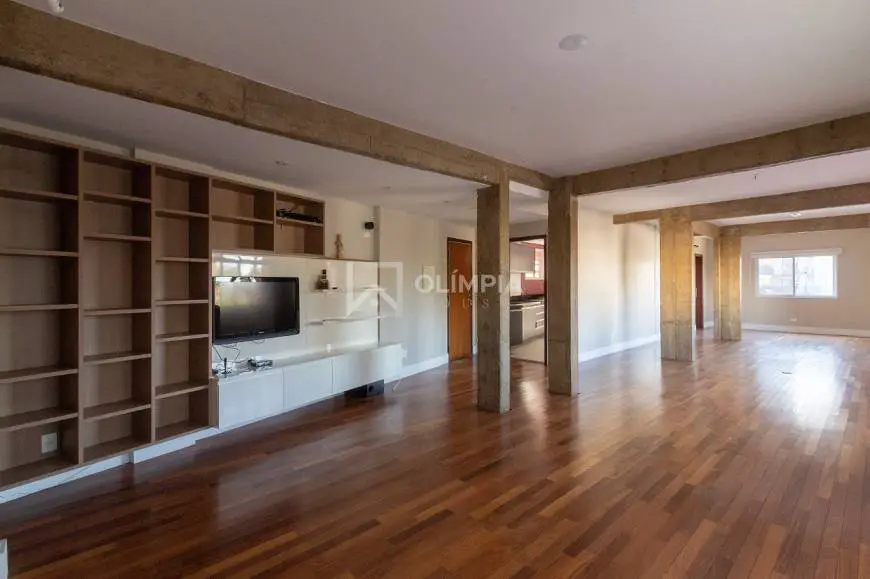 Foto 1 de Apartamento com 1 Quarto à venda, 148m² em Higienópolis, São Paulo