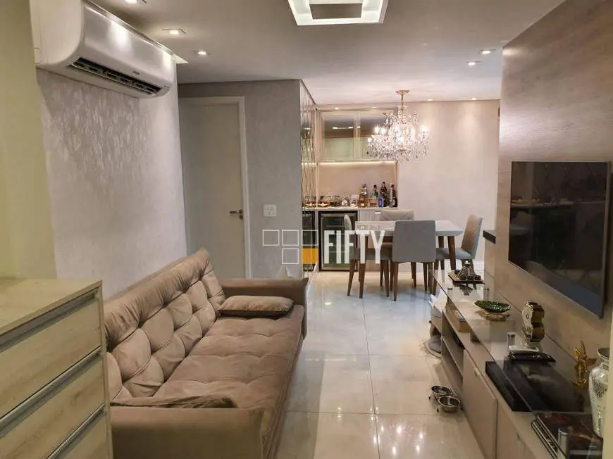 Foto 1 de Apartamento com 1 Quarto à venda, 49m² em Santo Amaro, São Paulo