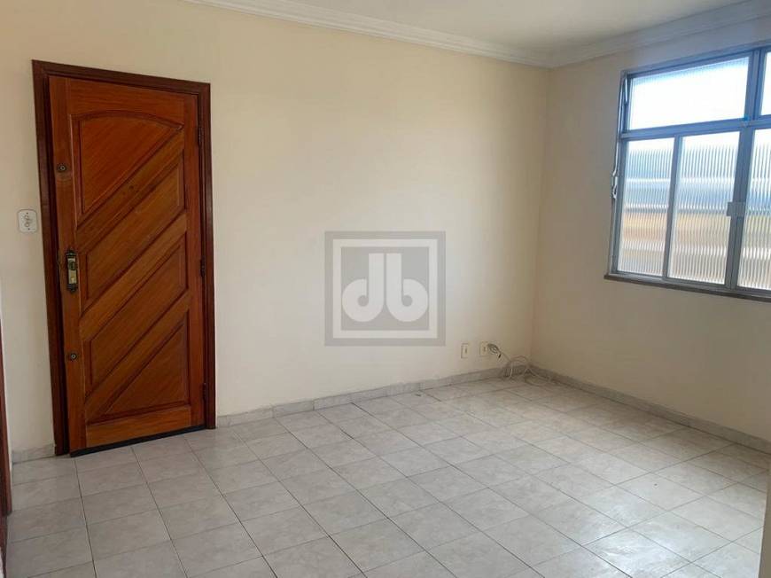 Foto 2 de Apartamento com 2 Quartos à venda, 53m² em Cascadura, Rio de Janeiro