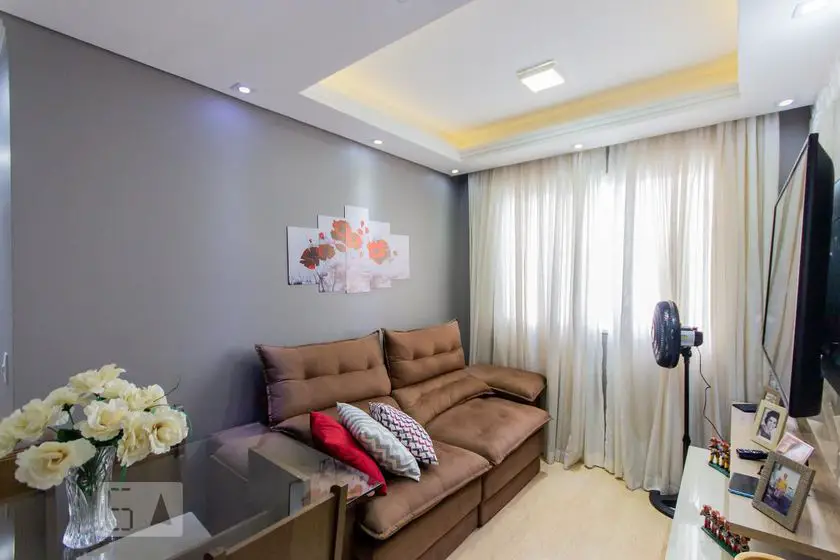 Foto 1 de Apartamento com 2 Quartos para alugar, 42m² em Cidade Sao Jorge, Santo André