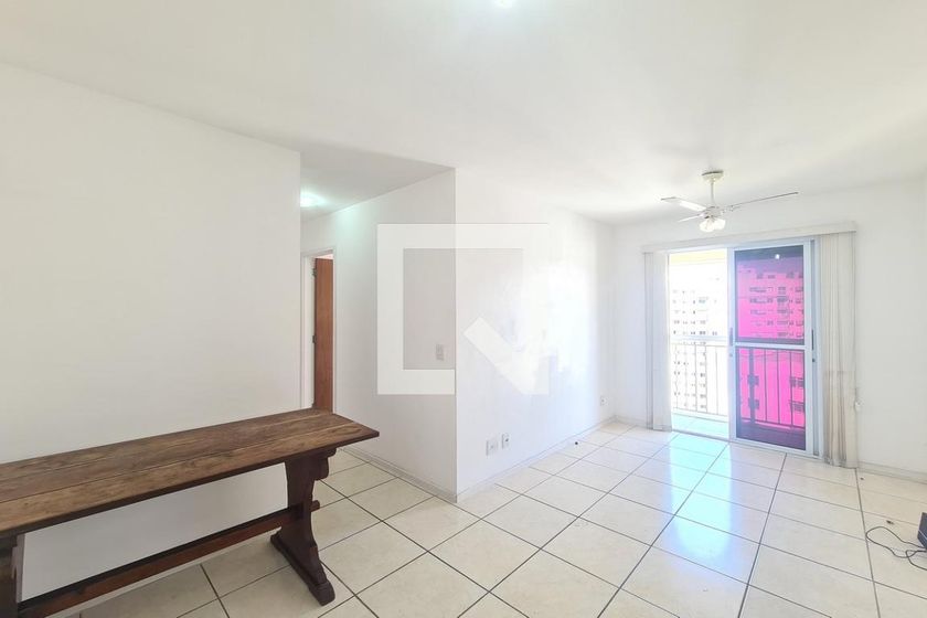 Foto 1 de Apartamento com 2 Quartos à venda, 55m² em Del Castilho, Rio de Janeiro