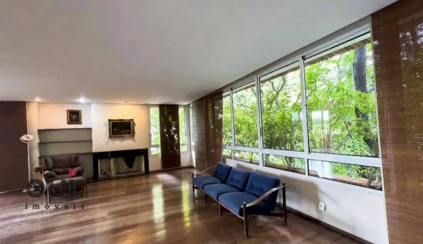 Foto 3 de Apartamento com 2 Quartos à venda, 210m² em Itaim Bibi, São Paulo