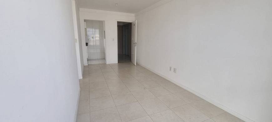 Foto 4 de Apartamento com 2 Quartos à venda, 63m² em Itapuã, Vila Velha