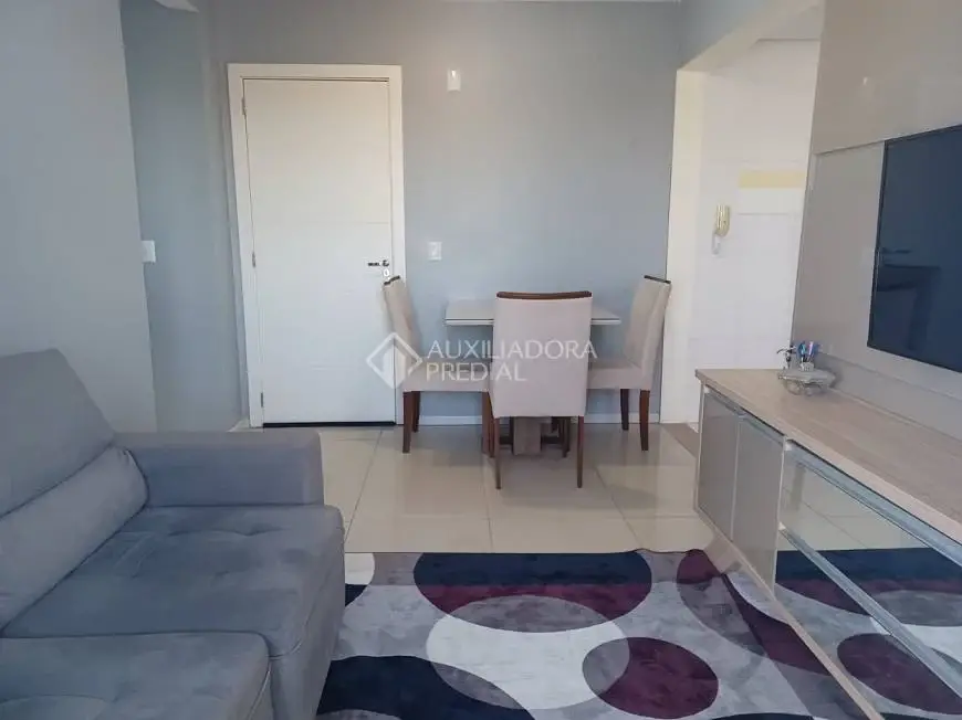 Foto 1 de Apartamento com 2 Quartos para alugar, 53m² em Marechal Rondon, Canoas