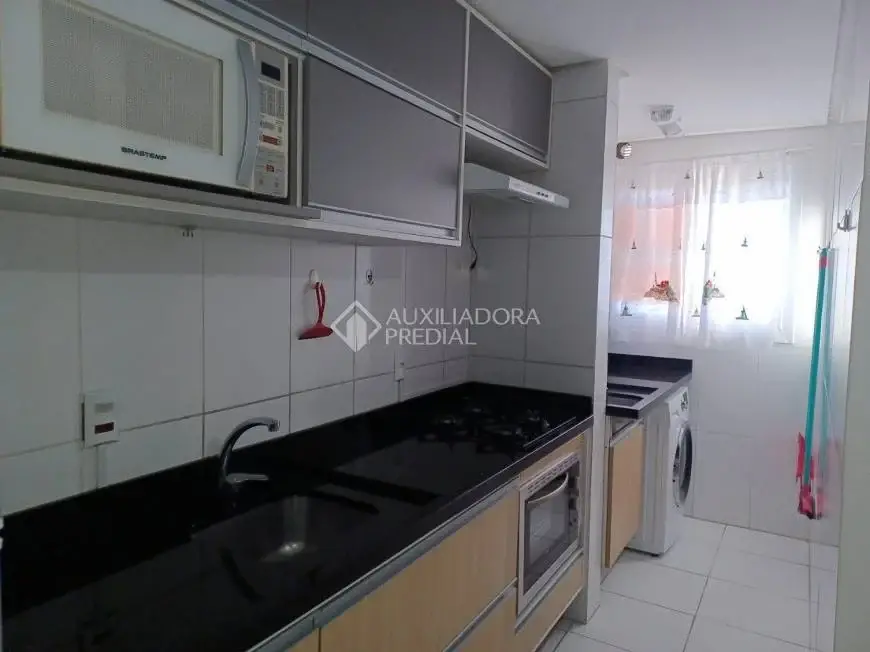 Foto 4 de Apartamento com 2 Quartos para alugar, 53m² em Marechal Rondon, Canoas
