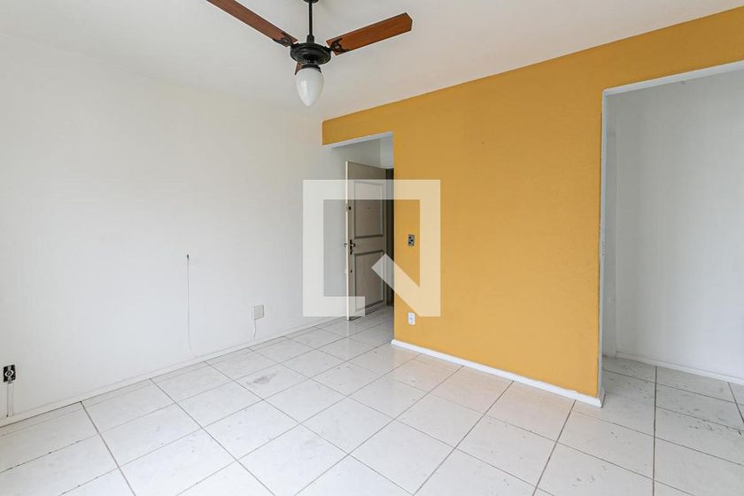 Foto 3 de Apartamento com 2 Quartos à venda, 85m² em Santo Antônio, Porto Alegre