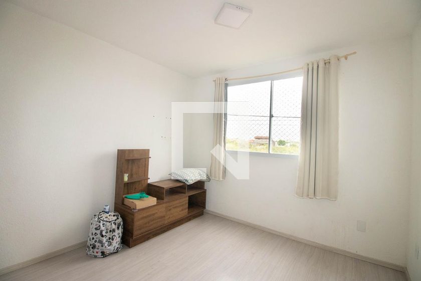 Foto 3 de Apartamento com 2 Quartos para alugar, 42m² em Sarandi, Porto Alegre